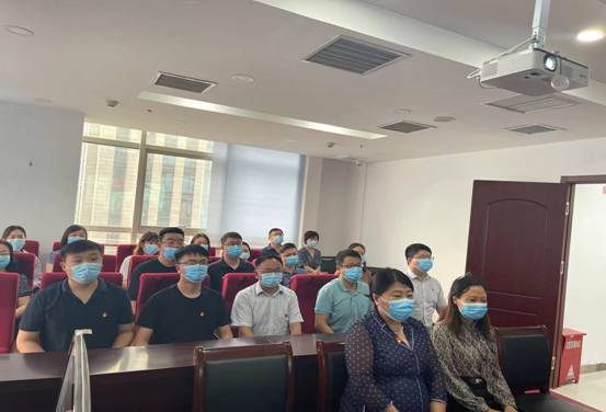 第十黨支部組織豫信公司干部、職工收看收聽“七一”建黨100周年慶祝大會簡報(bào)